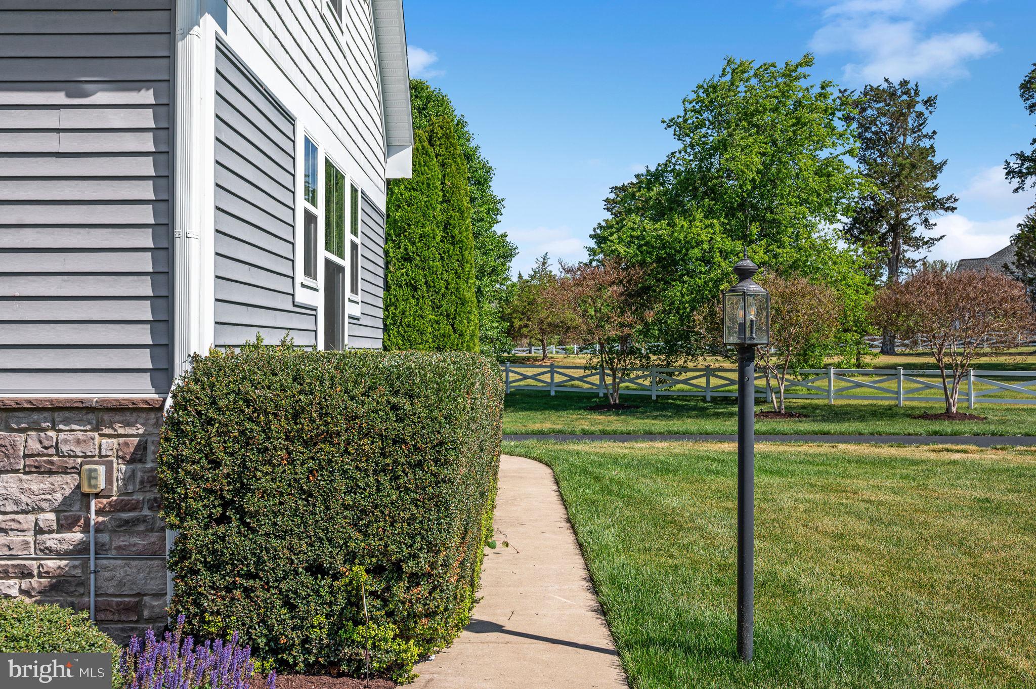BLOOMSBURY FARM ESTATES - Residential