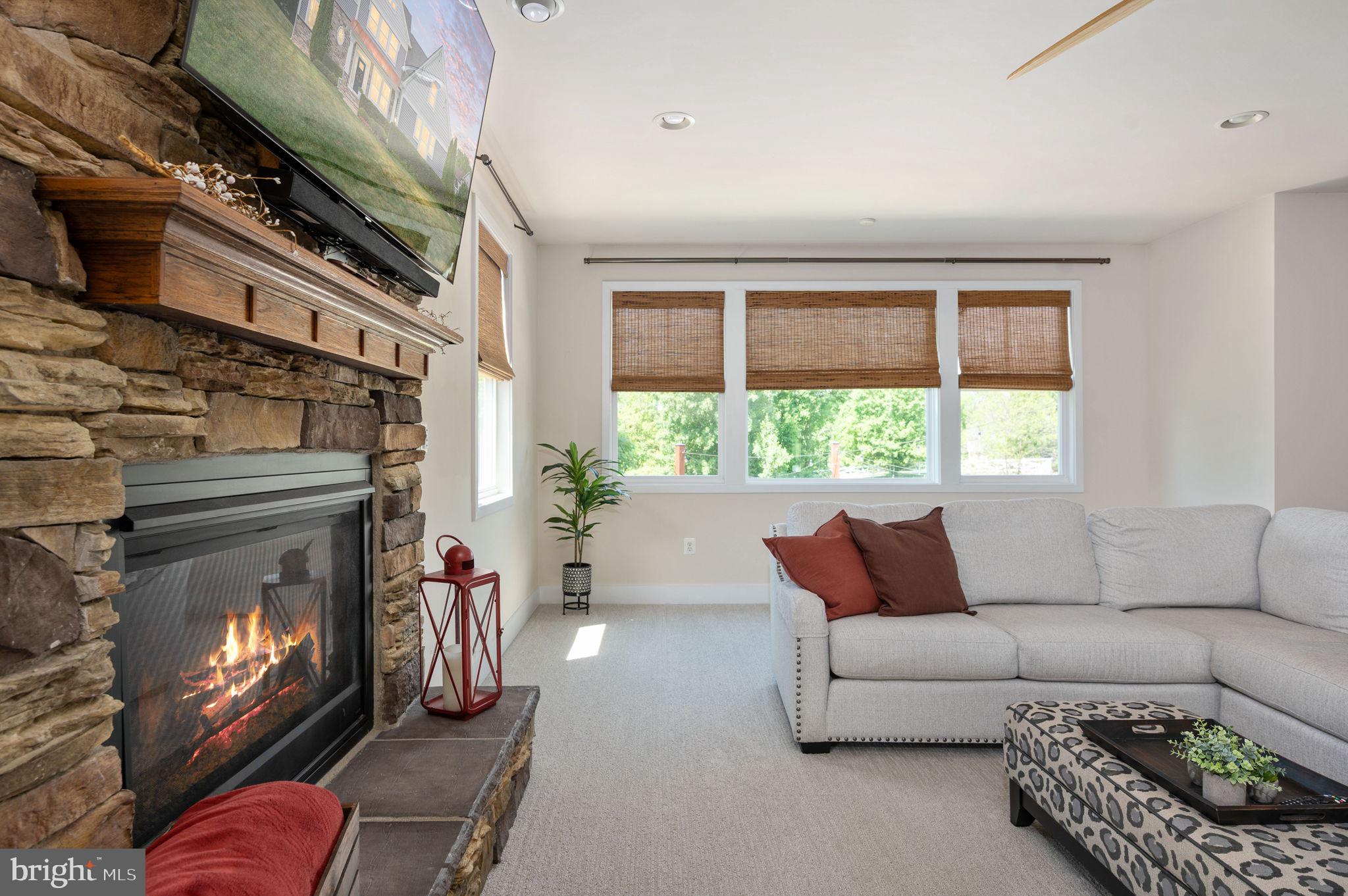 BLOOMSBURY FARM ESTATES - Residential