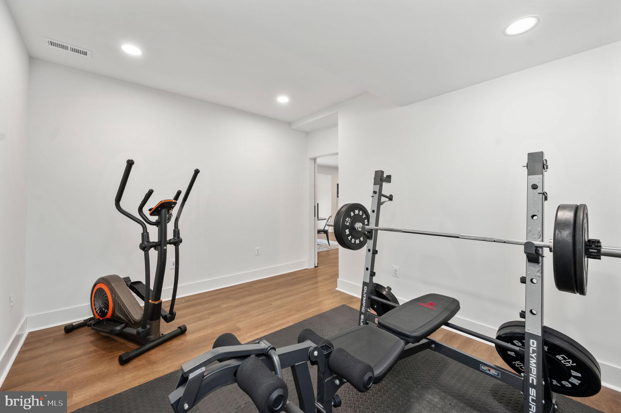 BLOOMSBURY FARM ESTATES - Residential