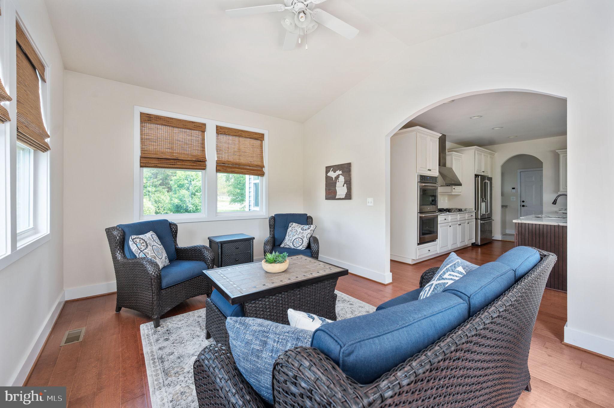 BLOOMSBURY FARM ESTATES - Residential