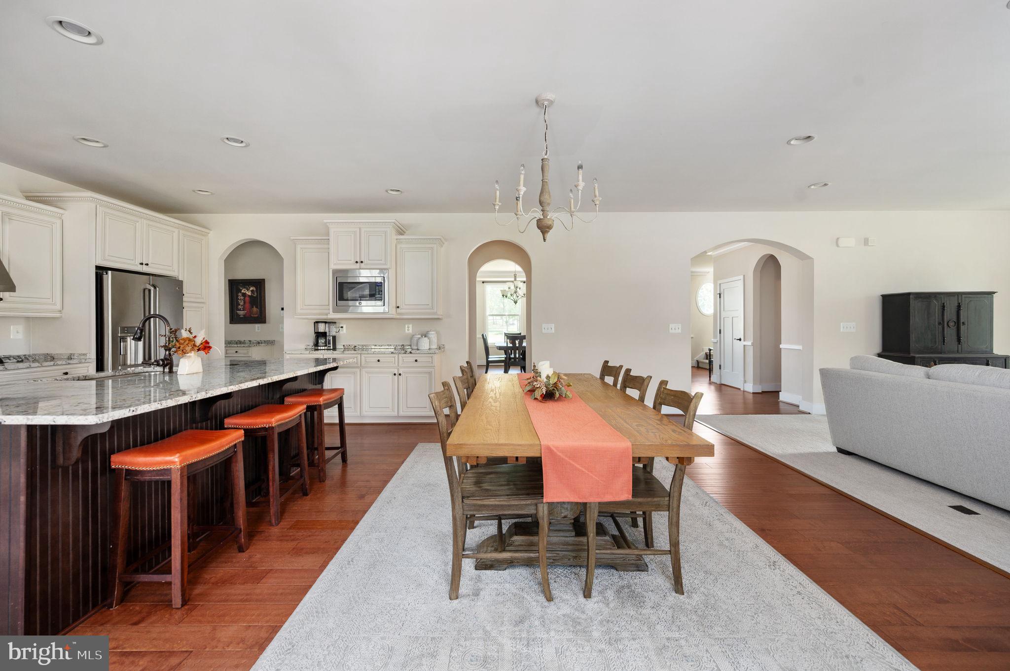 BLOOMSBURY FARM ESTATES - Residential