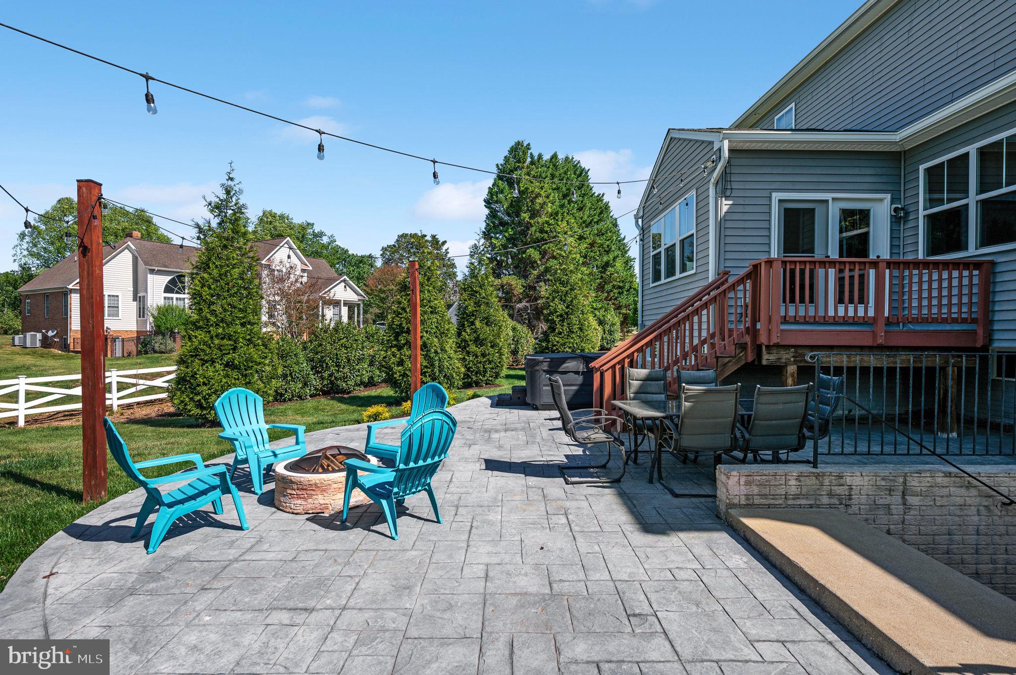 BLOOMSBURY FARM ESTATES - Residential