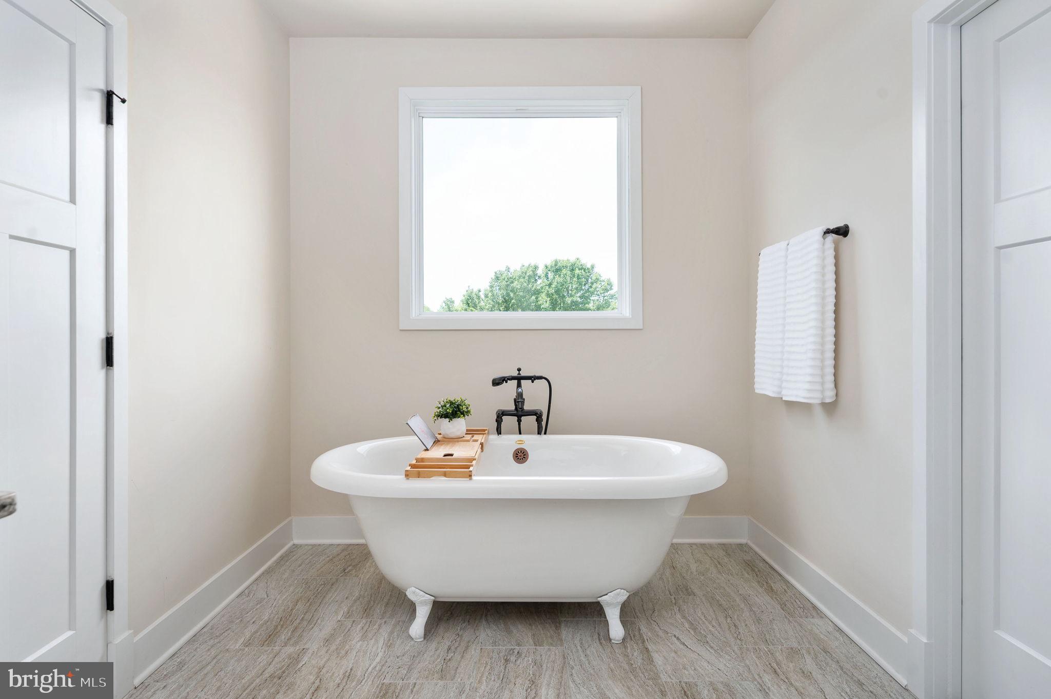 BLOOMSBURY FARM ESTATES - Residential
