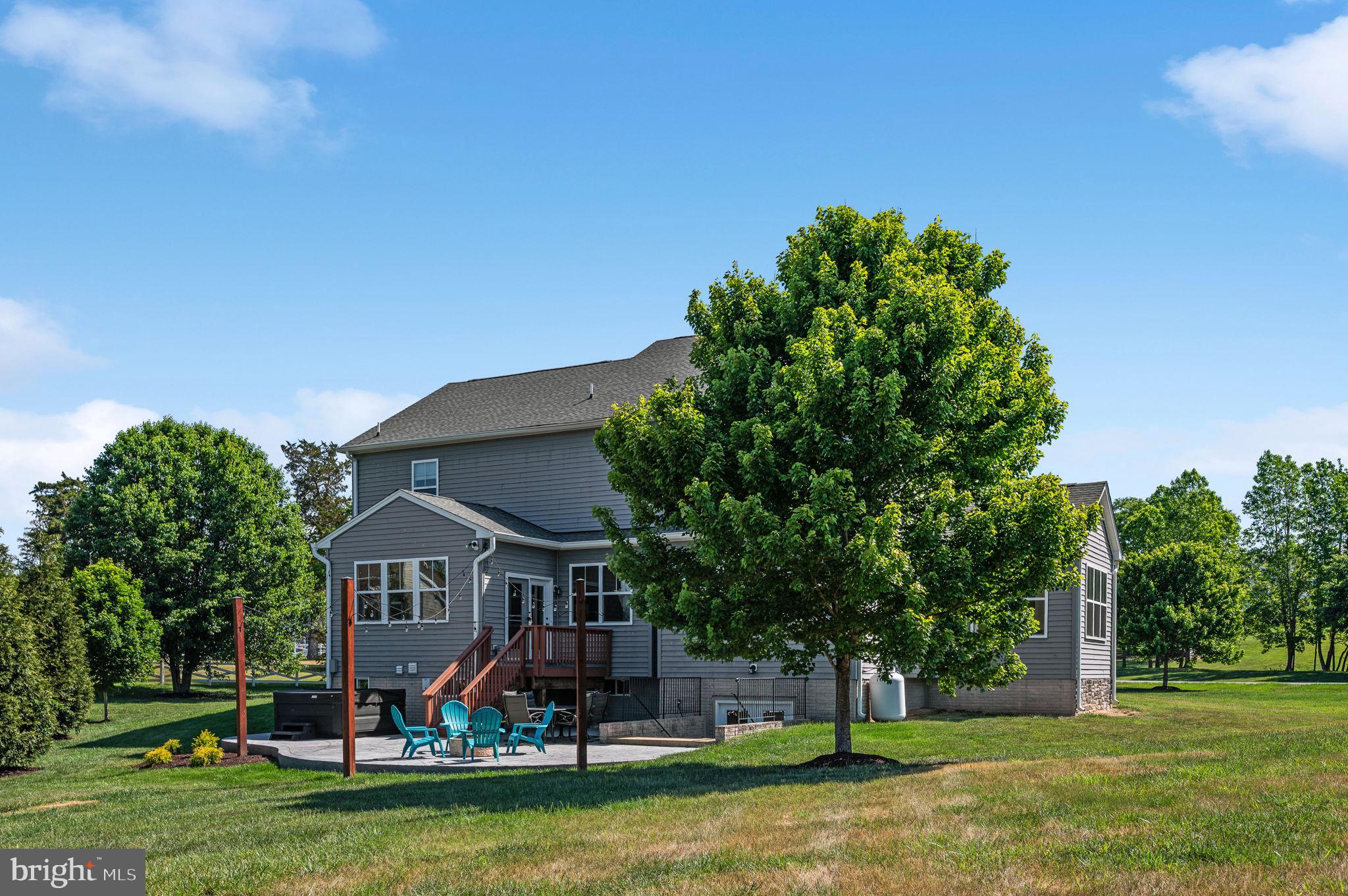 BLOOMSBURY FARM ESTATES - Residential