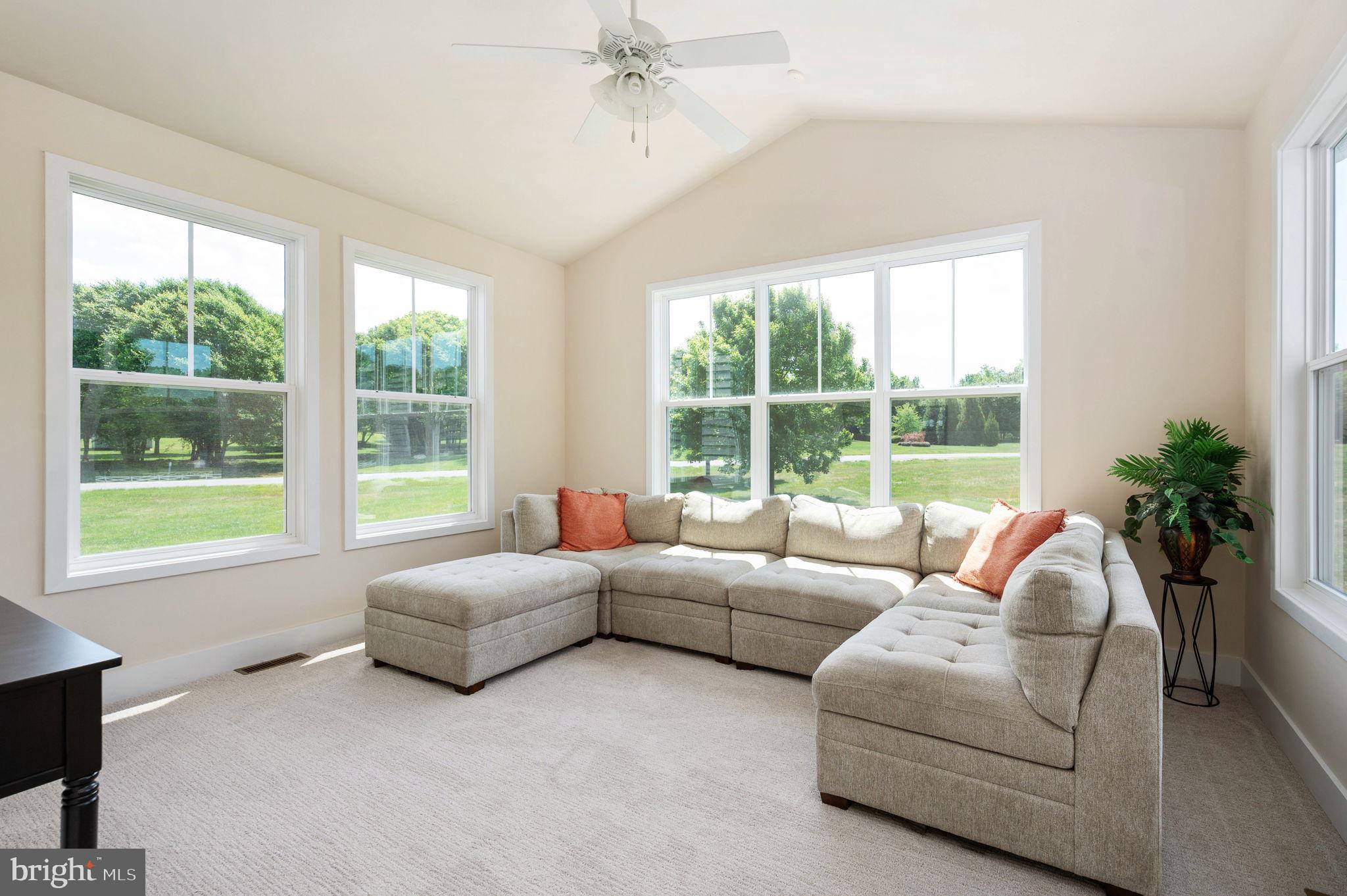 BLOOMSBURY FARM ESTATES - Residential