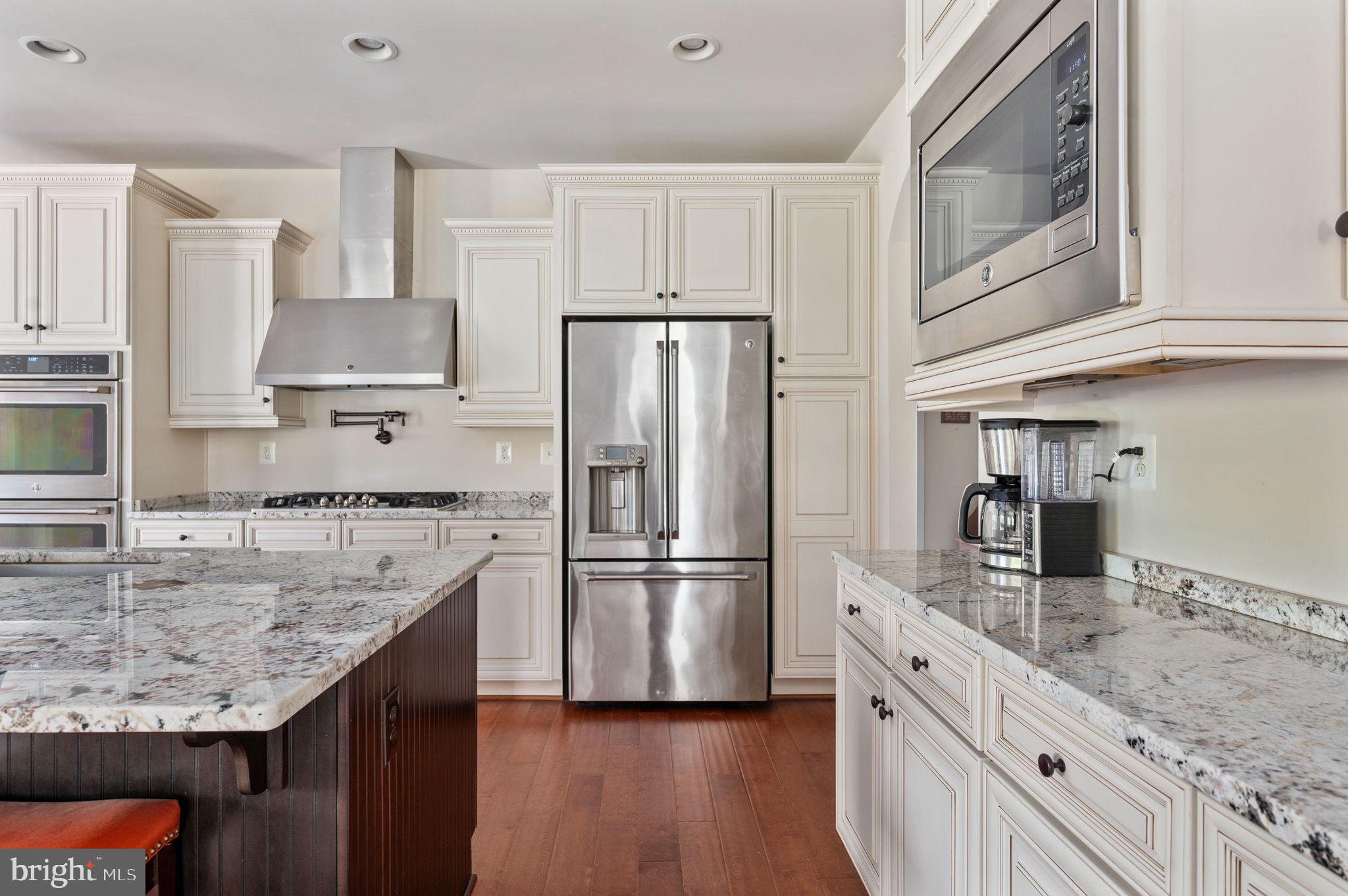 BLOOMSBURY FARM ESTATES - Residential
