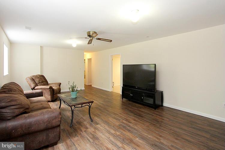 LAKE OCCOQUAN - Residential