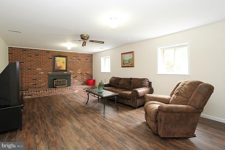 LAKE OCCOQUAN - Residential