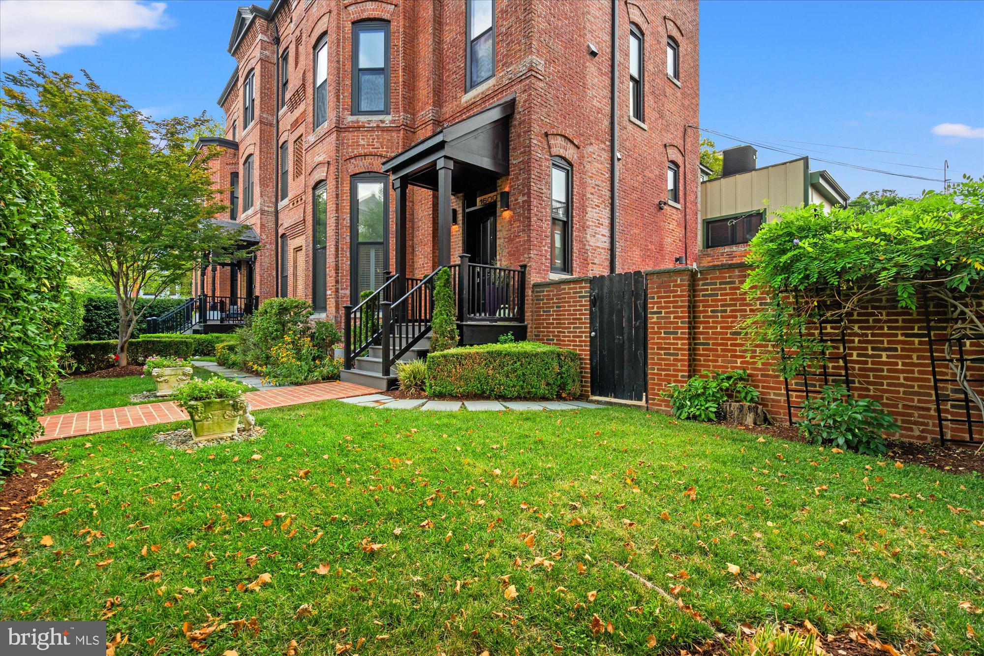 1600 13TH STREET NW B
