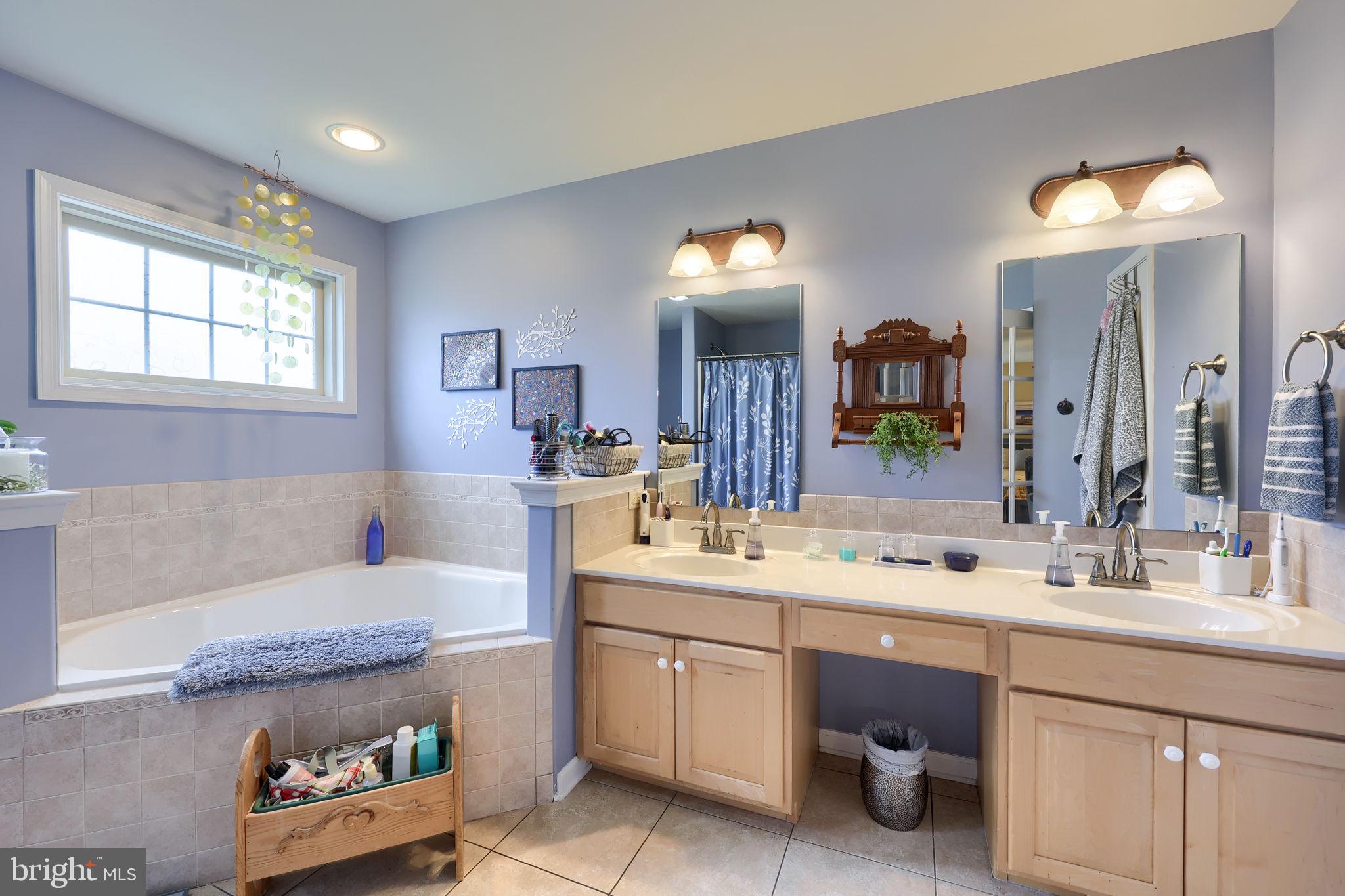 BROOKSHIRE - Residential