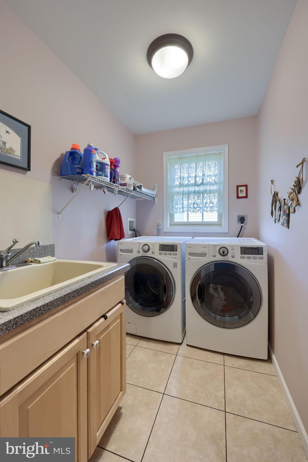 BROOKSHIRE - Residential