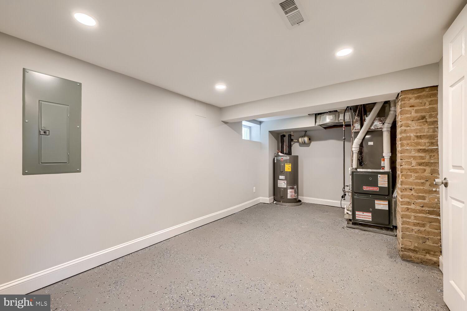 PIKESVILLE - Residential