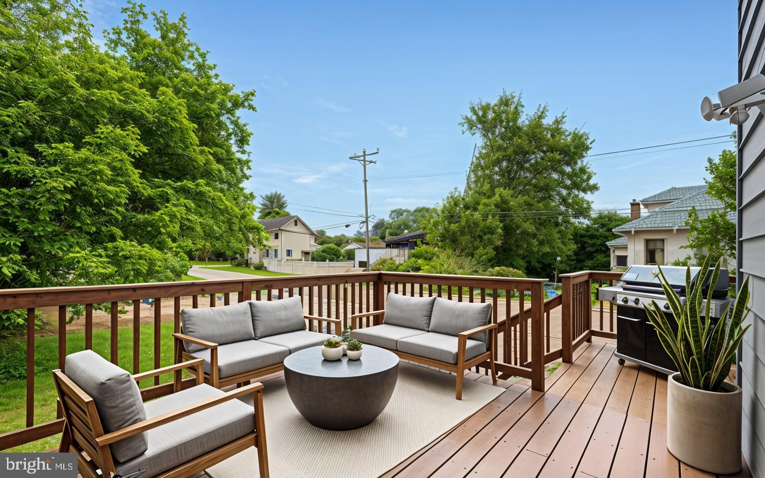 PIKESVILLE - Residential