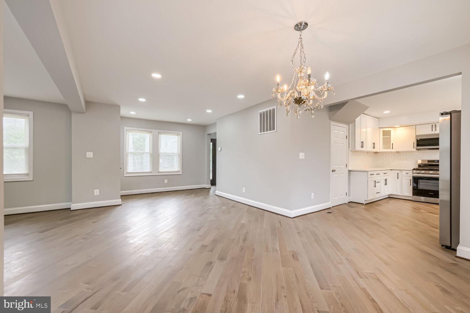 PIKESVILLE - Residential