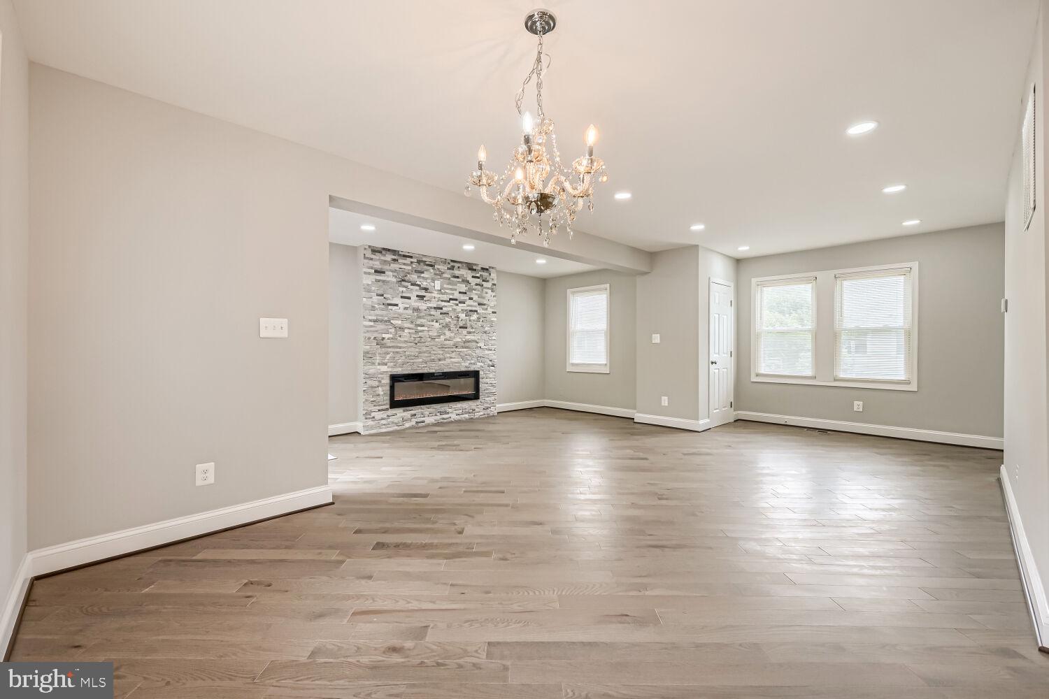 PIKESVILLE - Residential