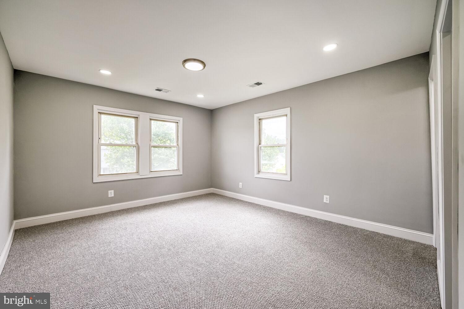 PIKESVILLE - Residential
