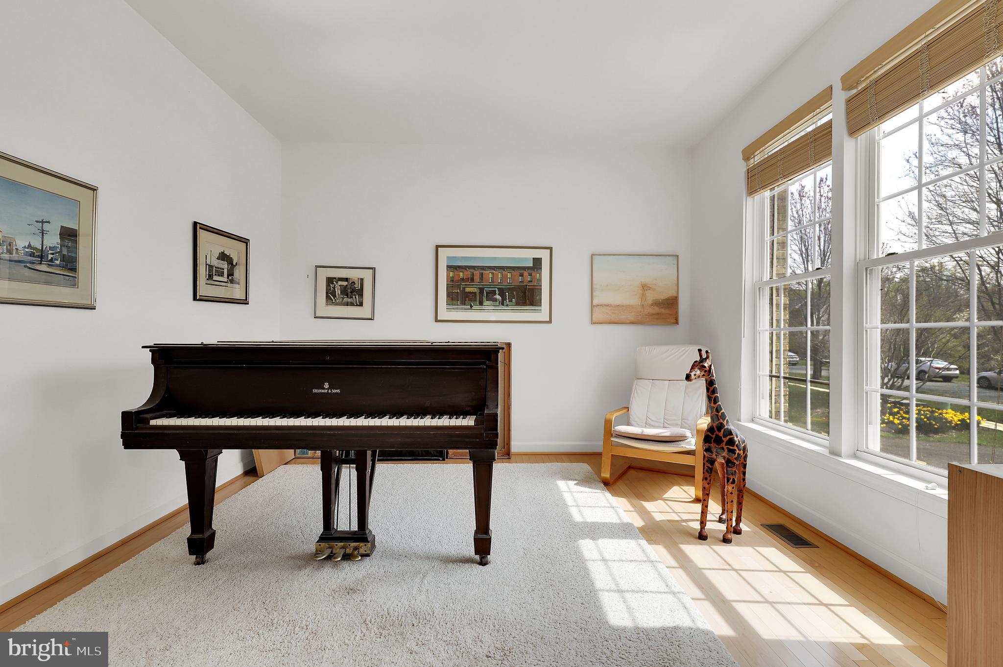 BRIARCLIFF MANOR - Residential