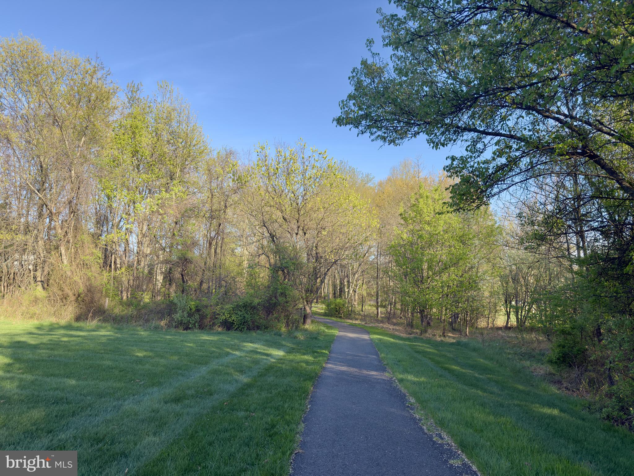 BRIARCLIFF MANOR - Residential