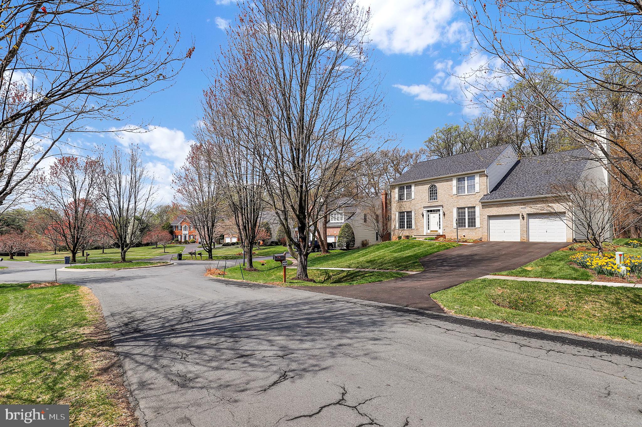 BRIARCLIFF MANOR - Residential