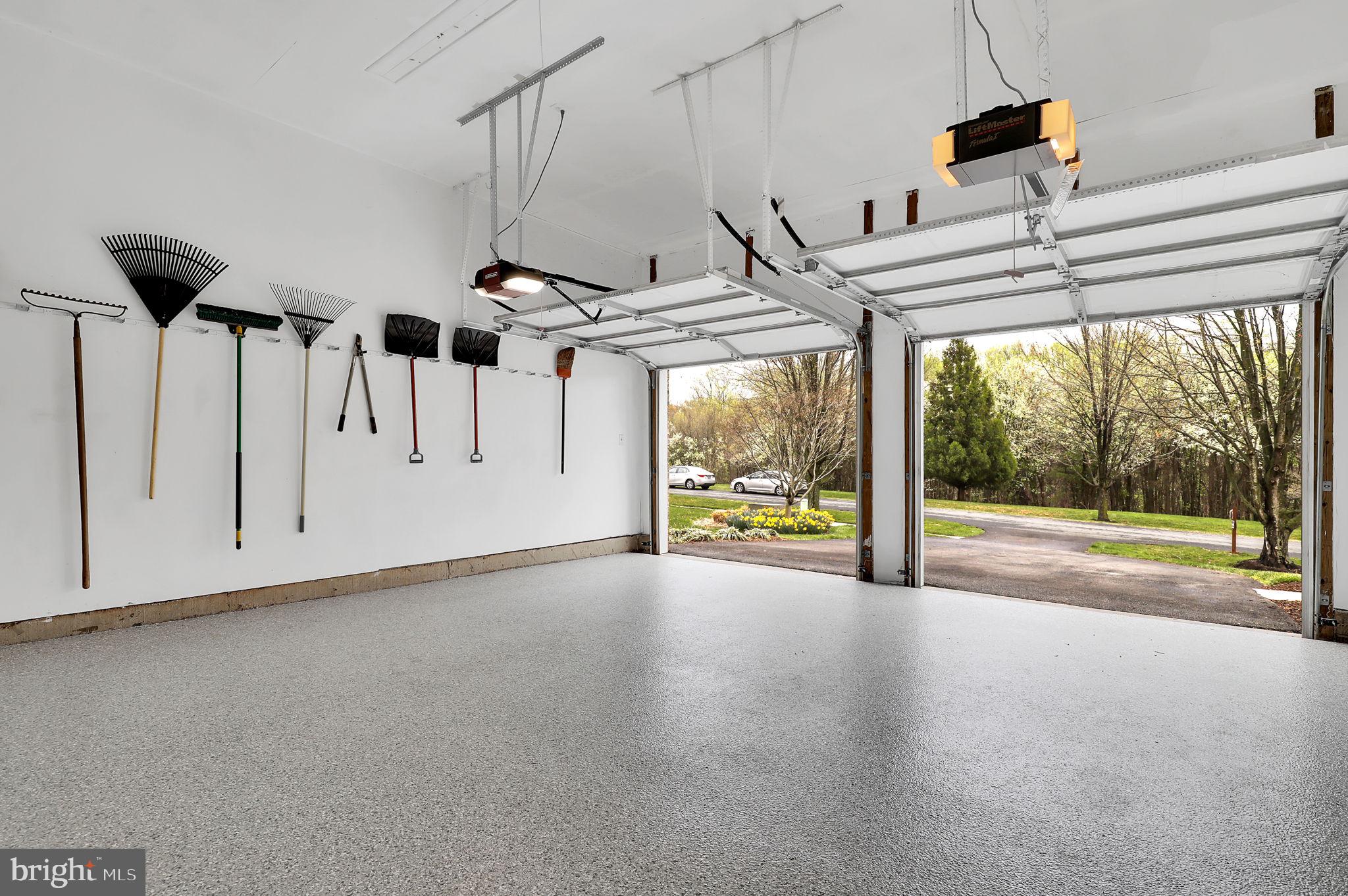 BRIARCLIFF MANOR - Residential