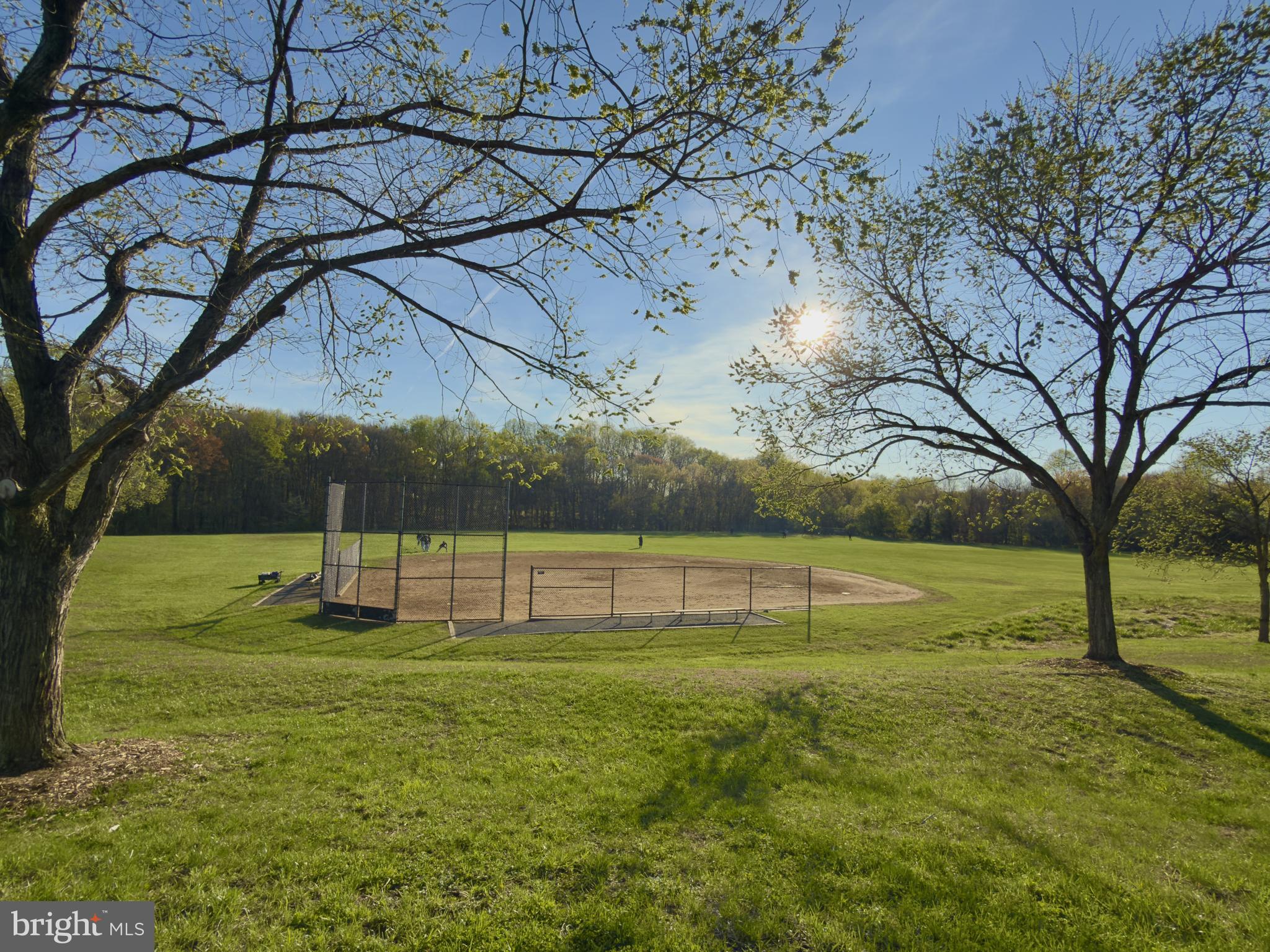BRIARCLIFF MANOR - Residential
