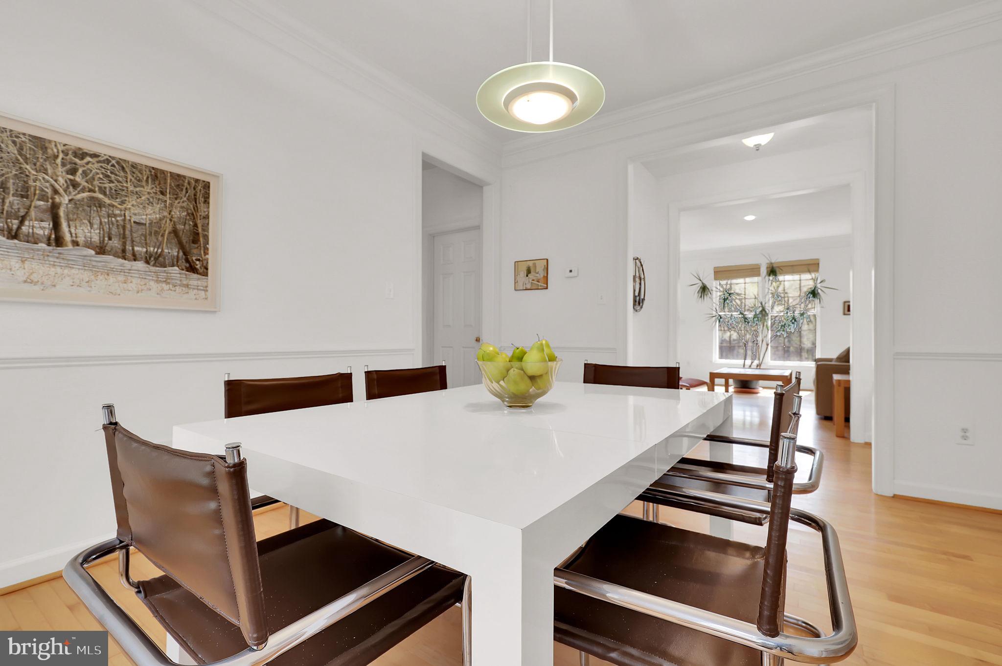 BRIARCLIFF MANOR - Residential