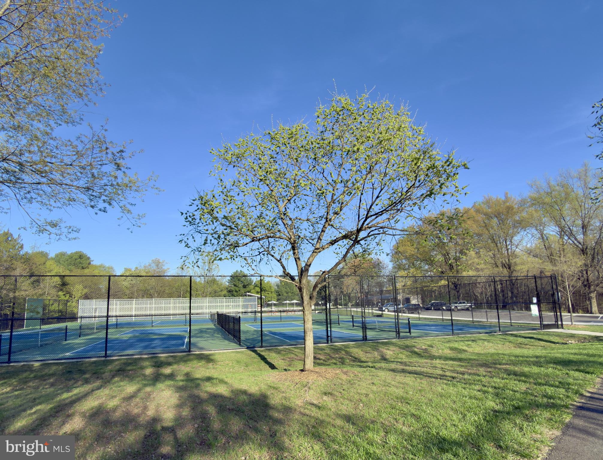 BRIARCLIFF MANOR - Residential