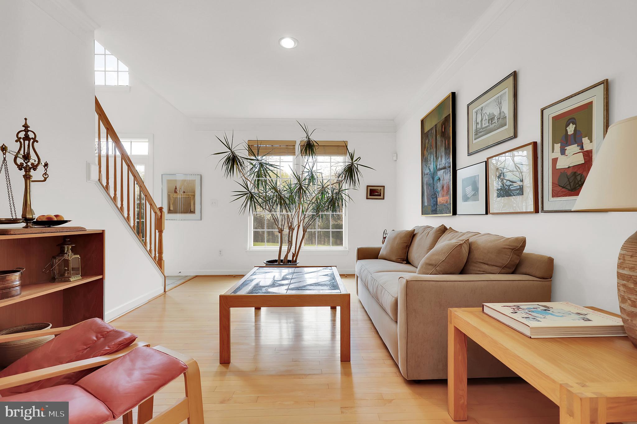 BRIARCLIFF MANOR - Residential