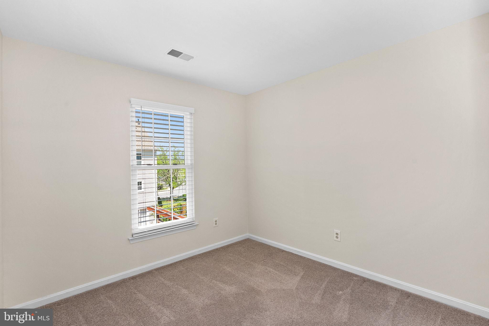 POTOMAC LAKES - Residential