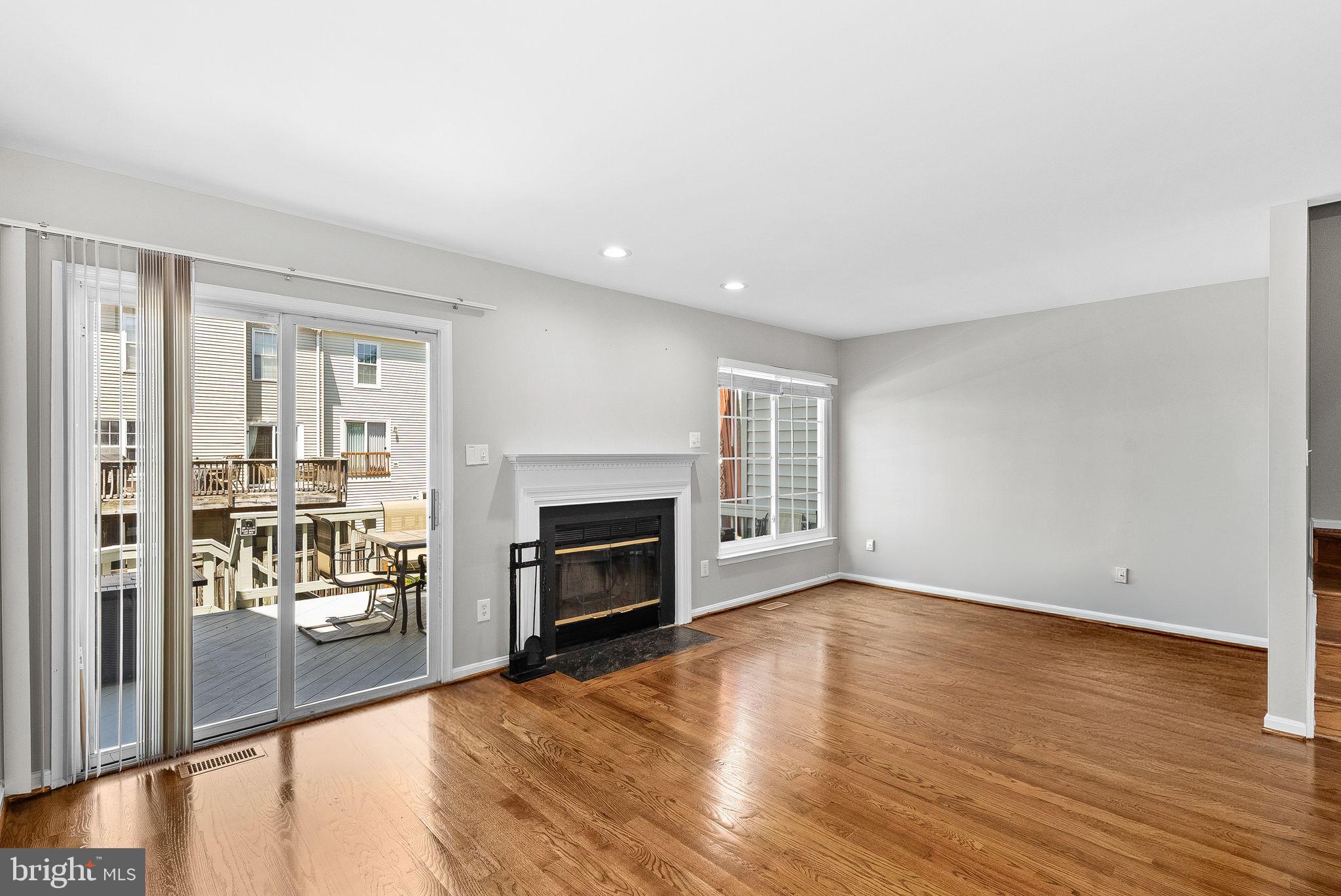 POTOMAC LAKES - Residential