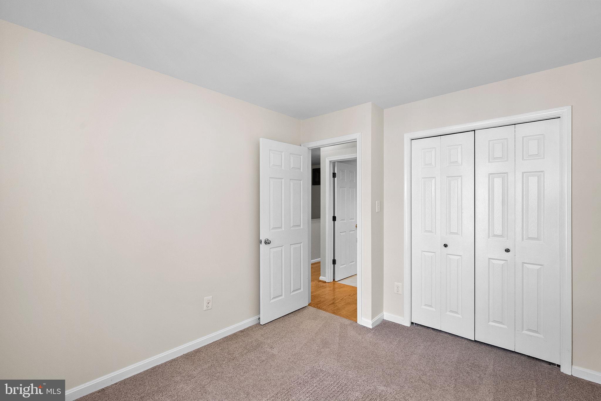 POTOMAC LAKES - Residential