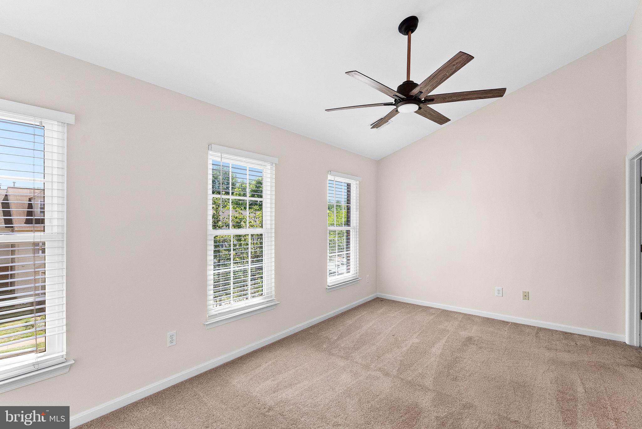 POTOMAC LAKES - Residential