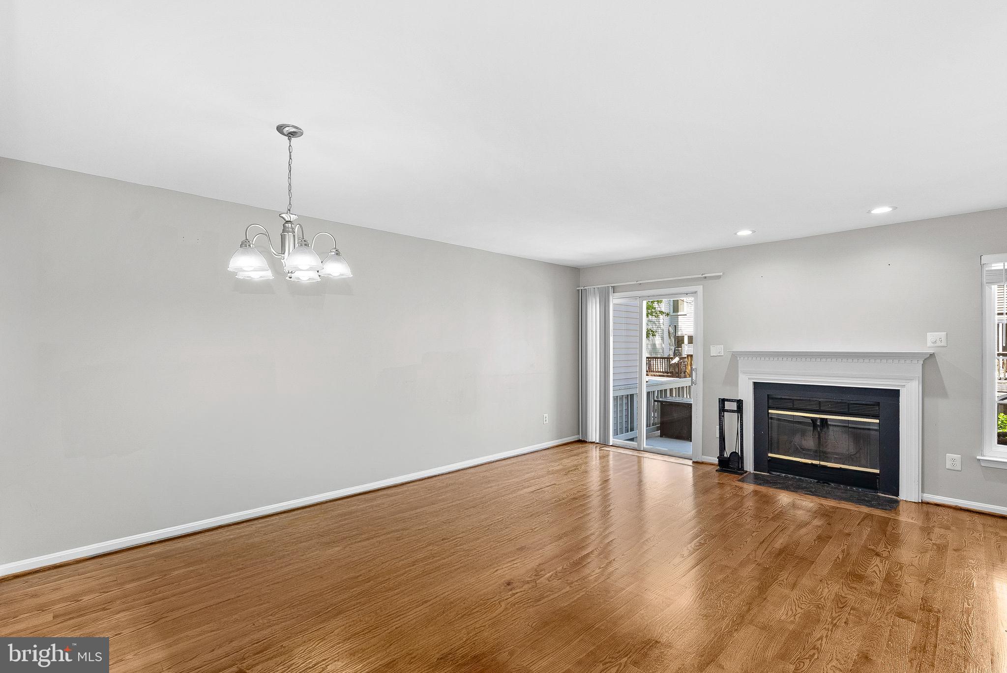 POTOMAC LAKES - Residential