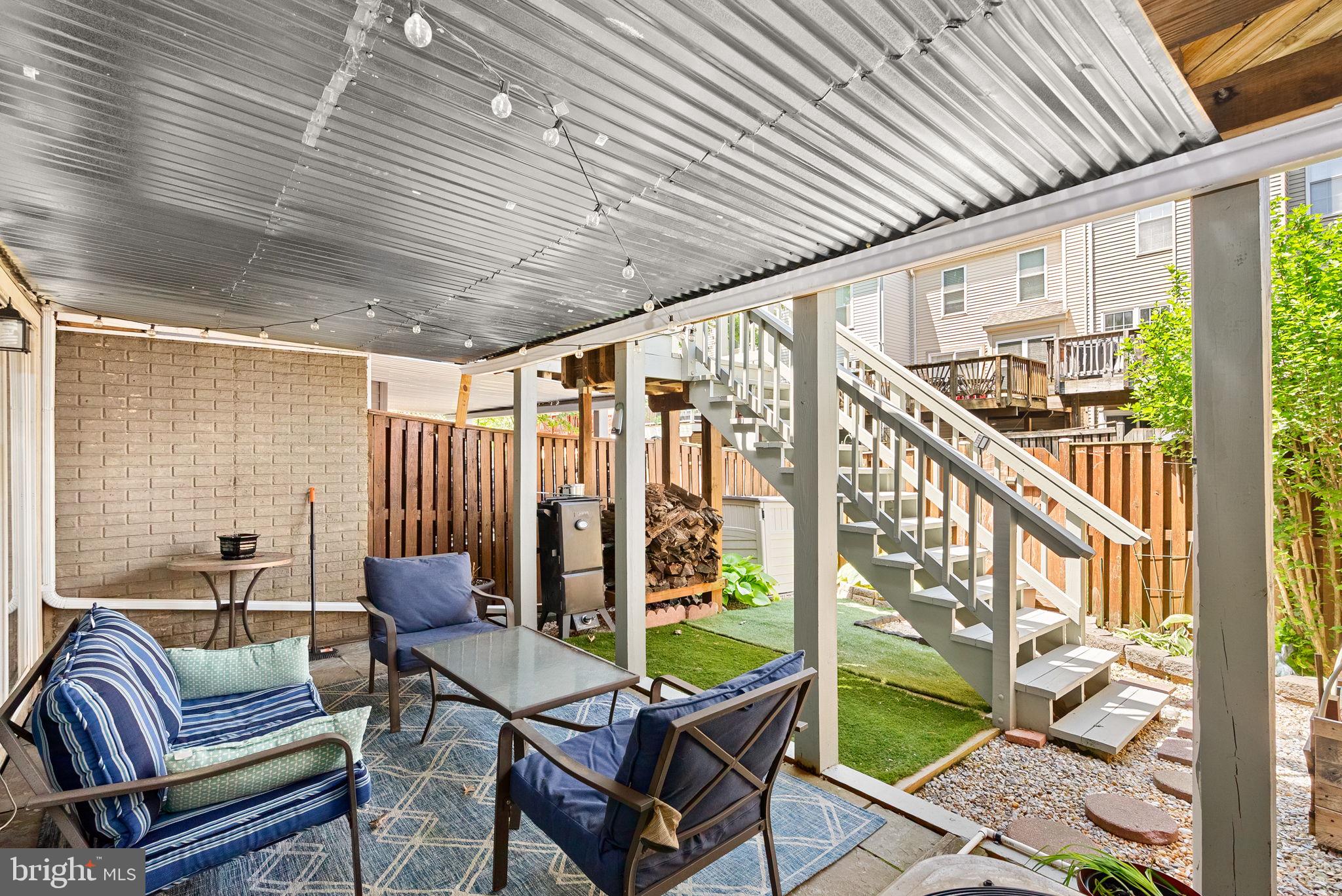 POTOMAC LAKES - Residential
