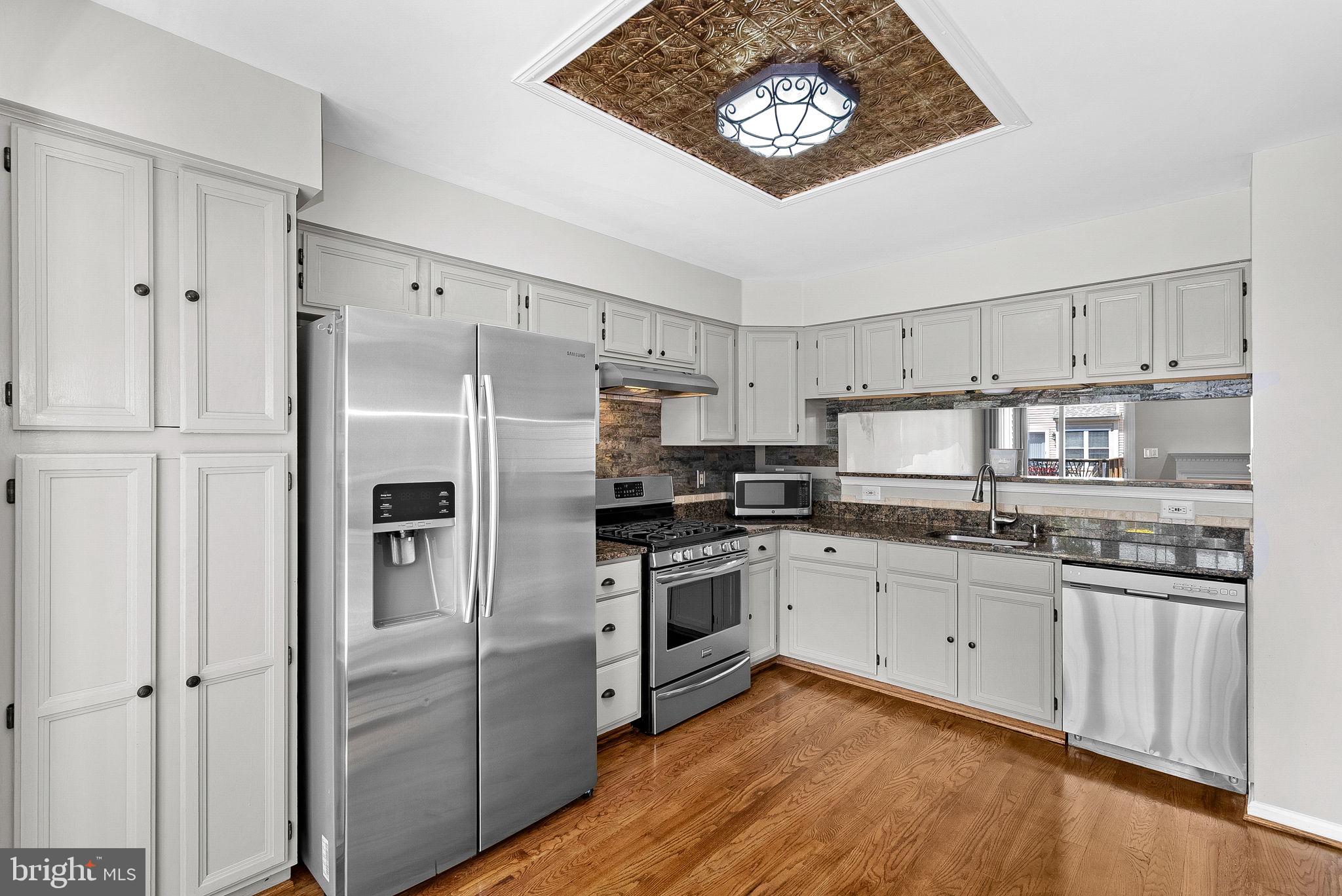 POTOMAC LAKES - Residential