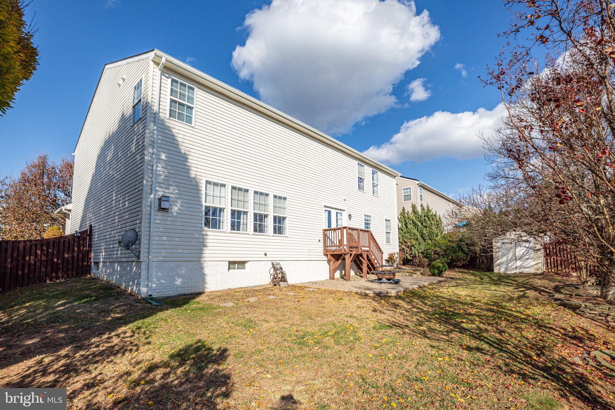 ENGLAND RUN NORTH - Residential