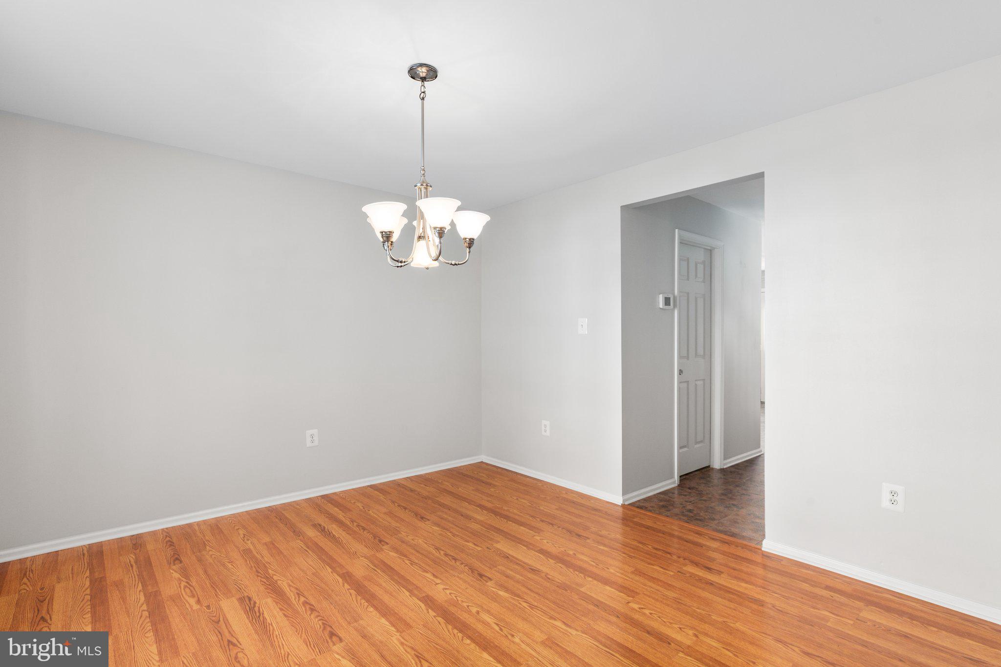 ENGLAND RUN NORTH - Residential