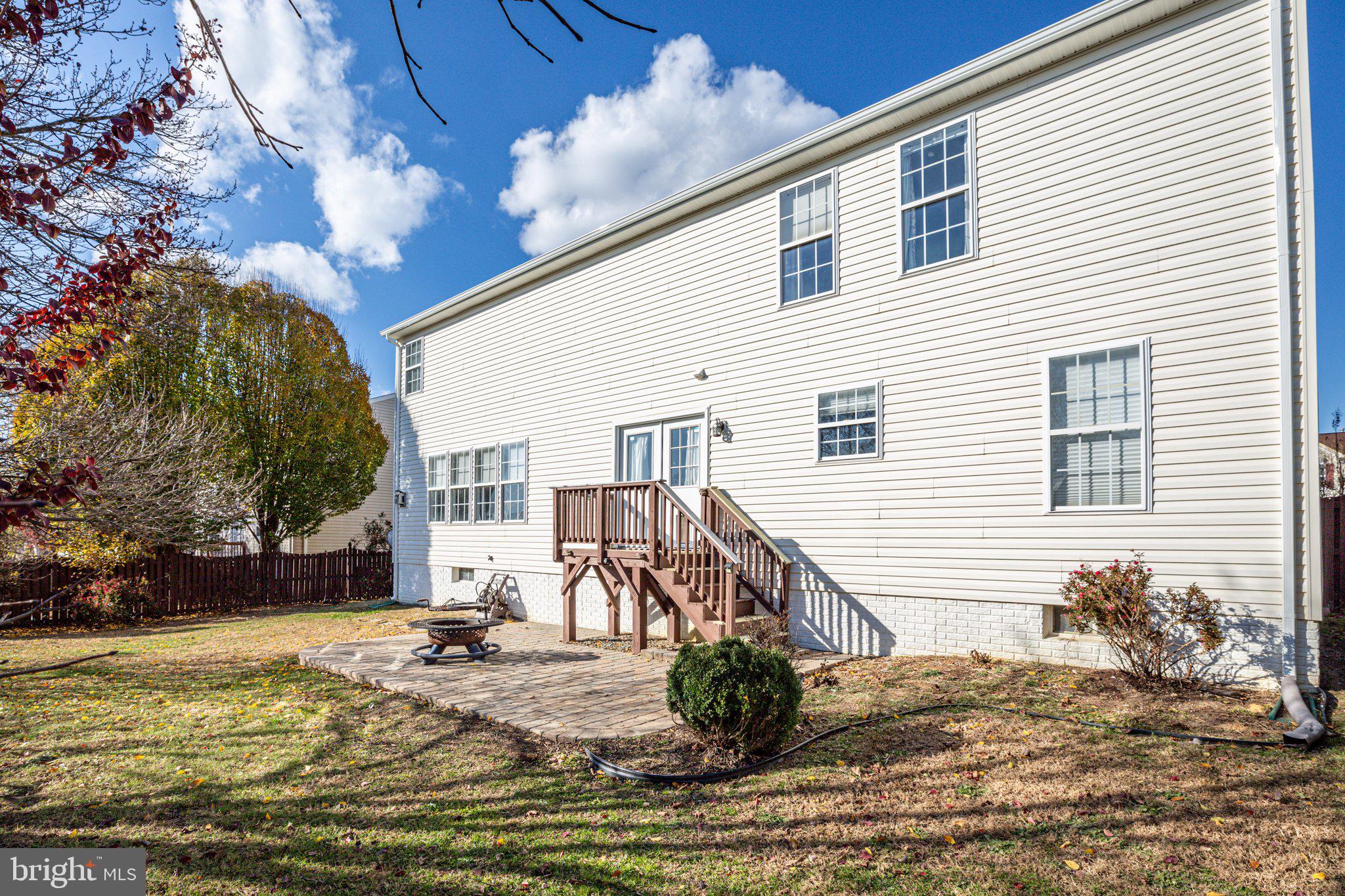 ENGLAND RUN NORTH - Residential