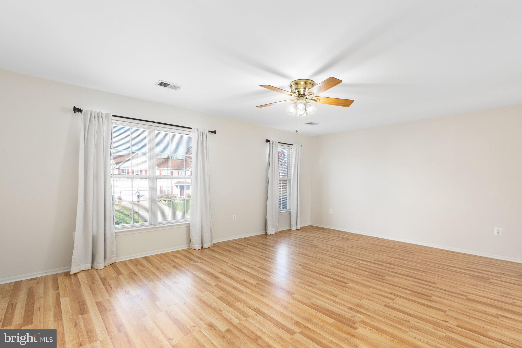 ENGLAND RUN NORTH - Residential