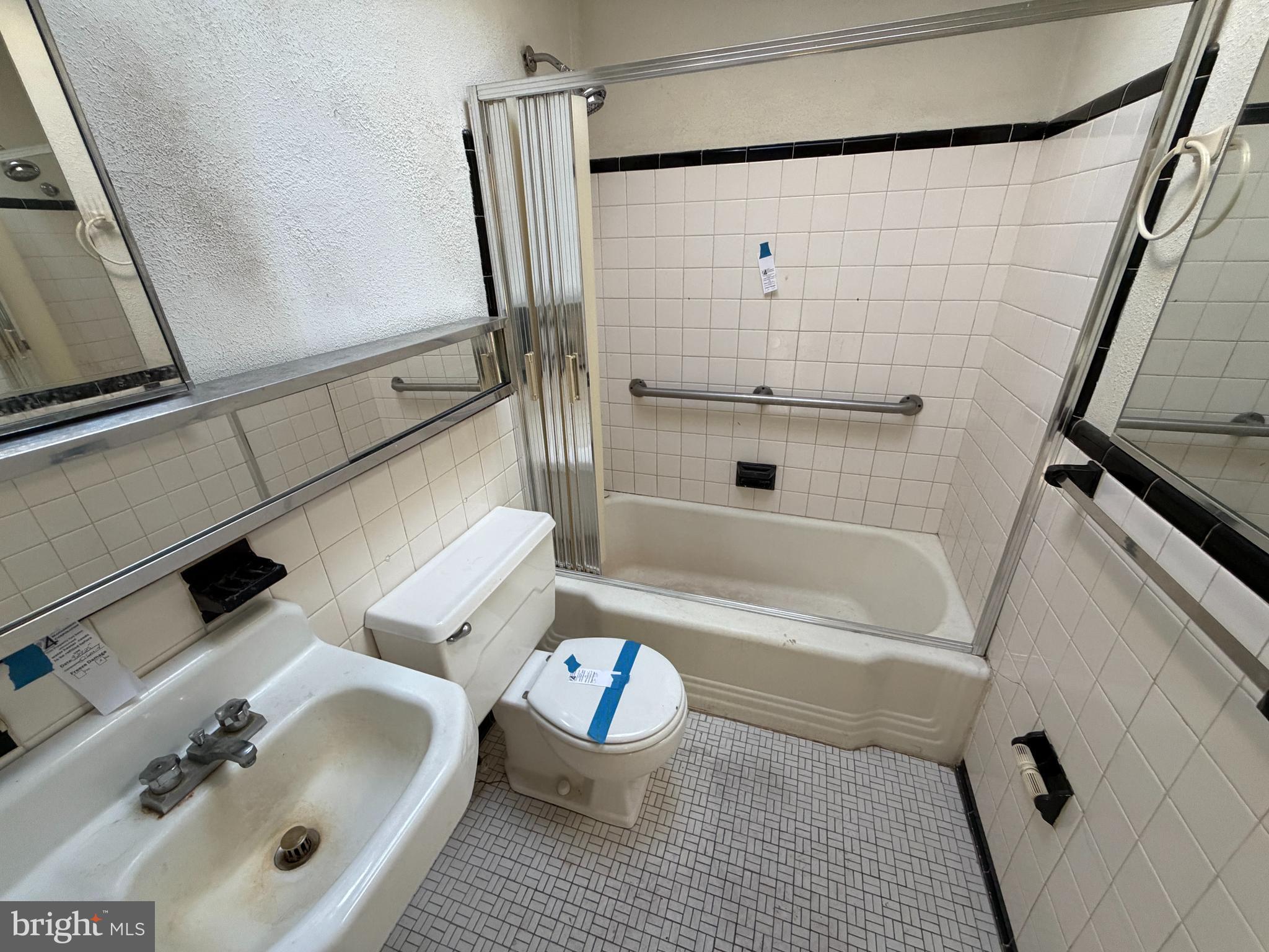 CHERRY HILL - Residential