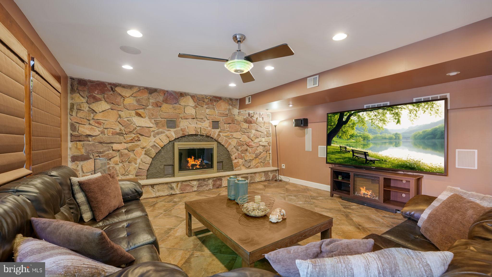 DEERFIELD NORTH - Residential