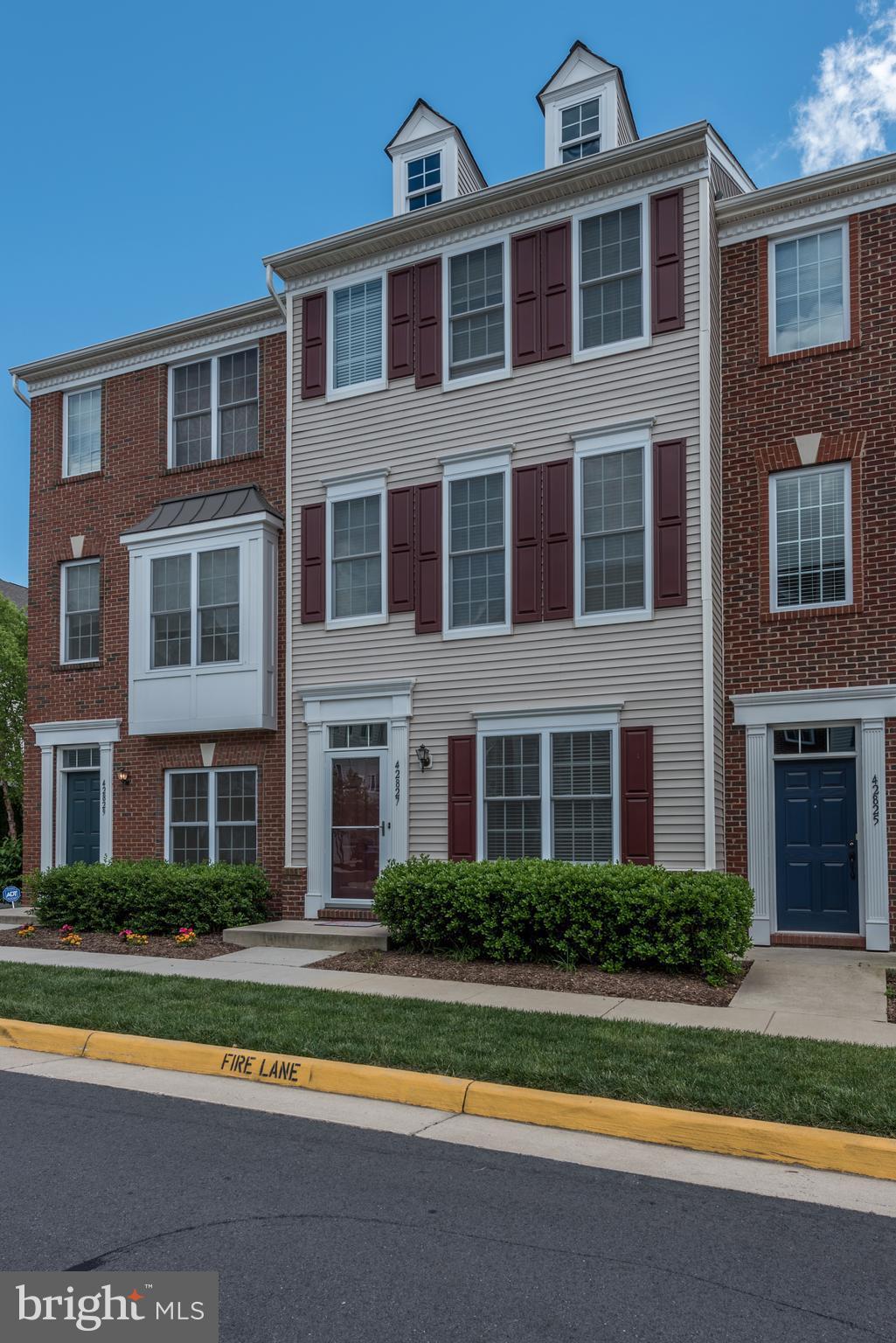 AMBERLEA AT SOUTH RIDING - Residential Lease