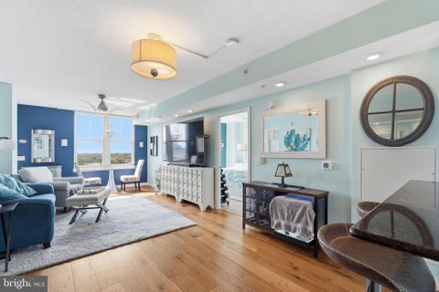 Condo For Sale - 11760 Sunrise Valley Drive #815<br/> RESTON, VA 20191