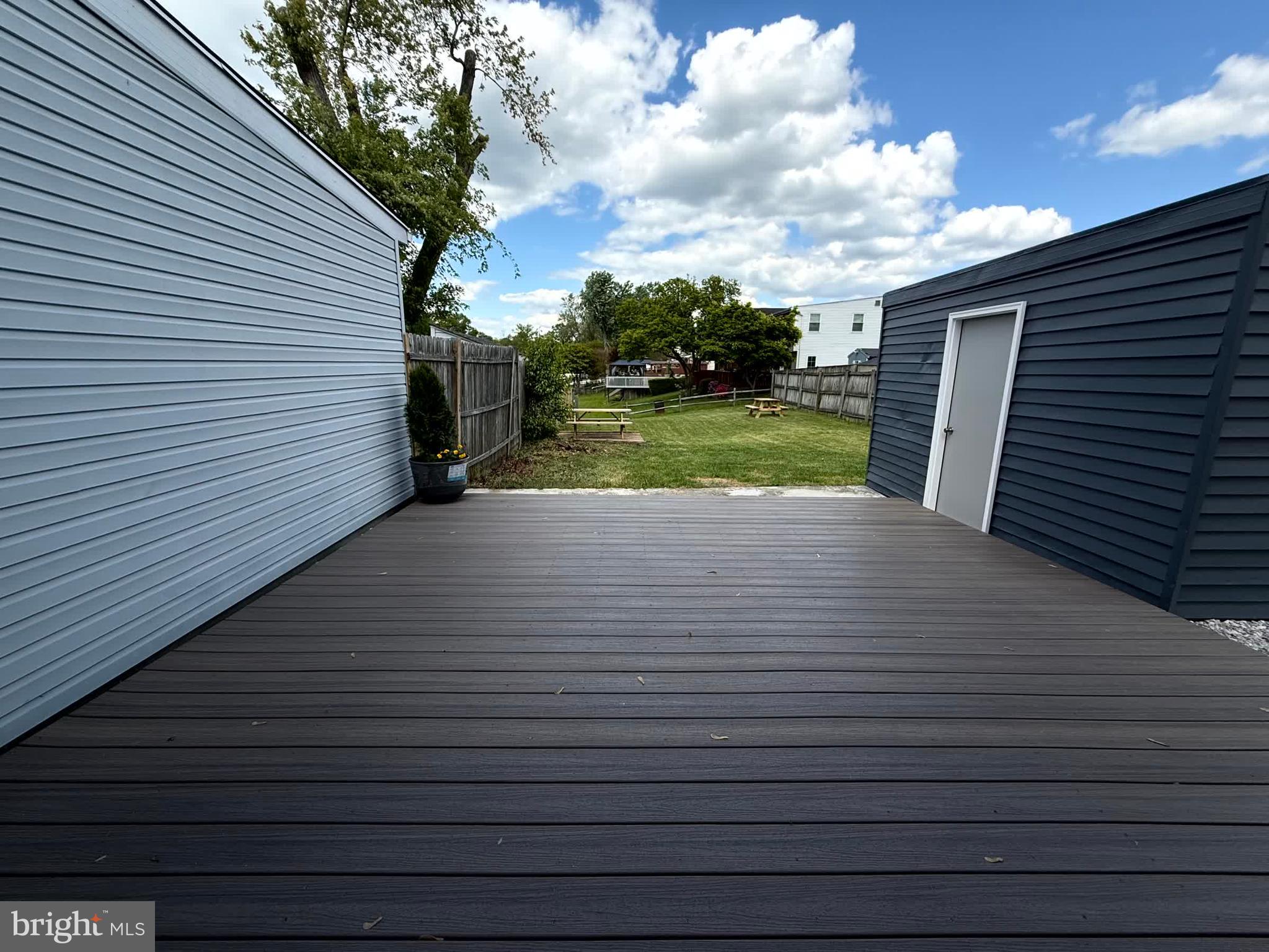 RUMSEY ISLAND - Residential