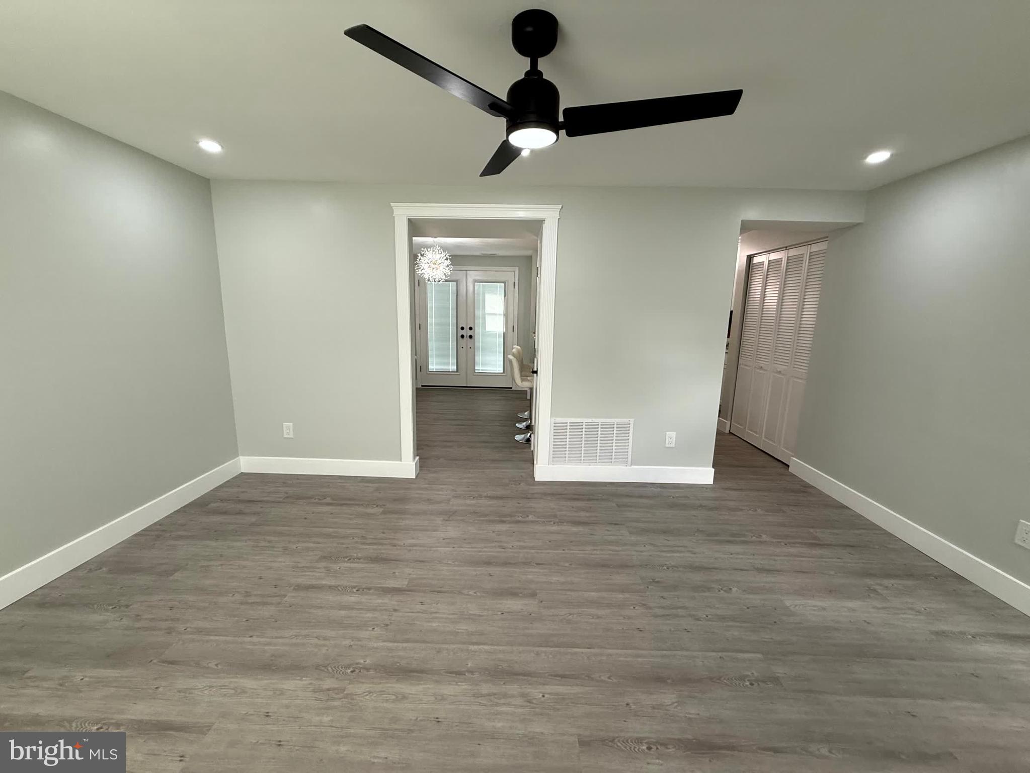 RUMSEY ISLAND - Residential