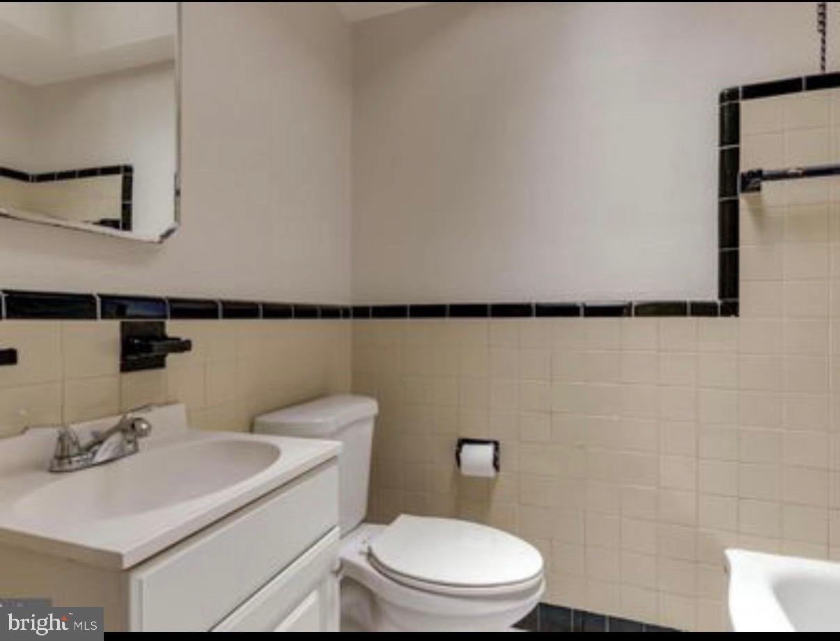 361 W 22ND STREET