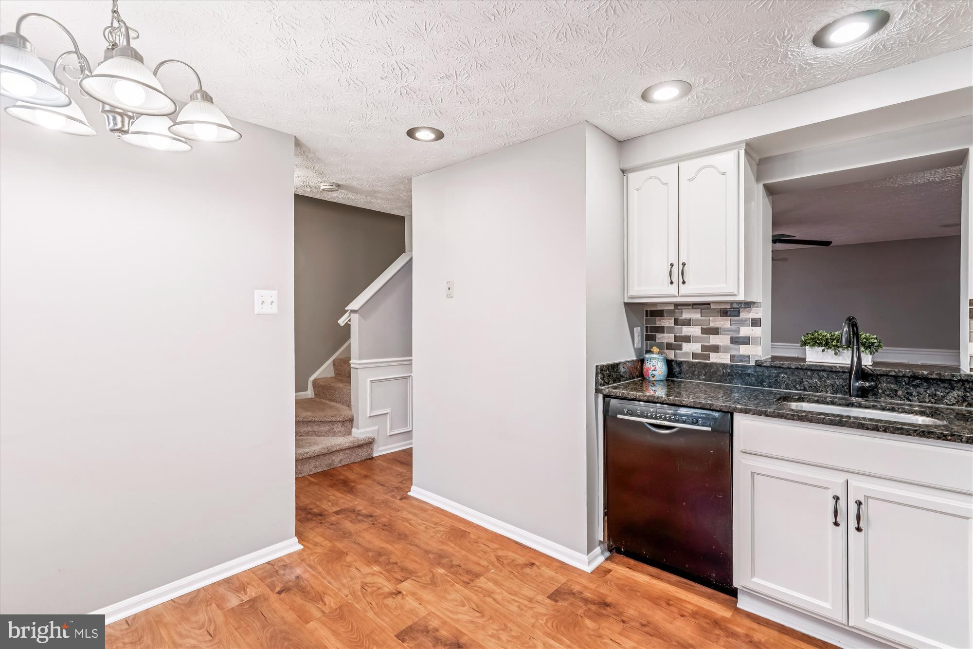 ULMSTEAD GARDENS - Residential