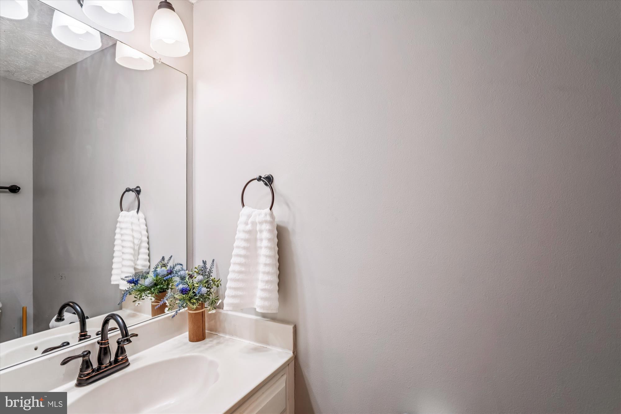 ULMSTEAD GARDENS - Residential