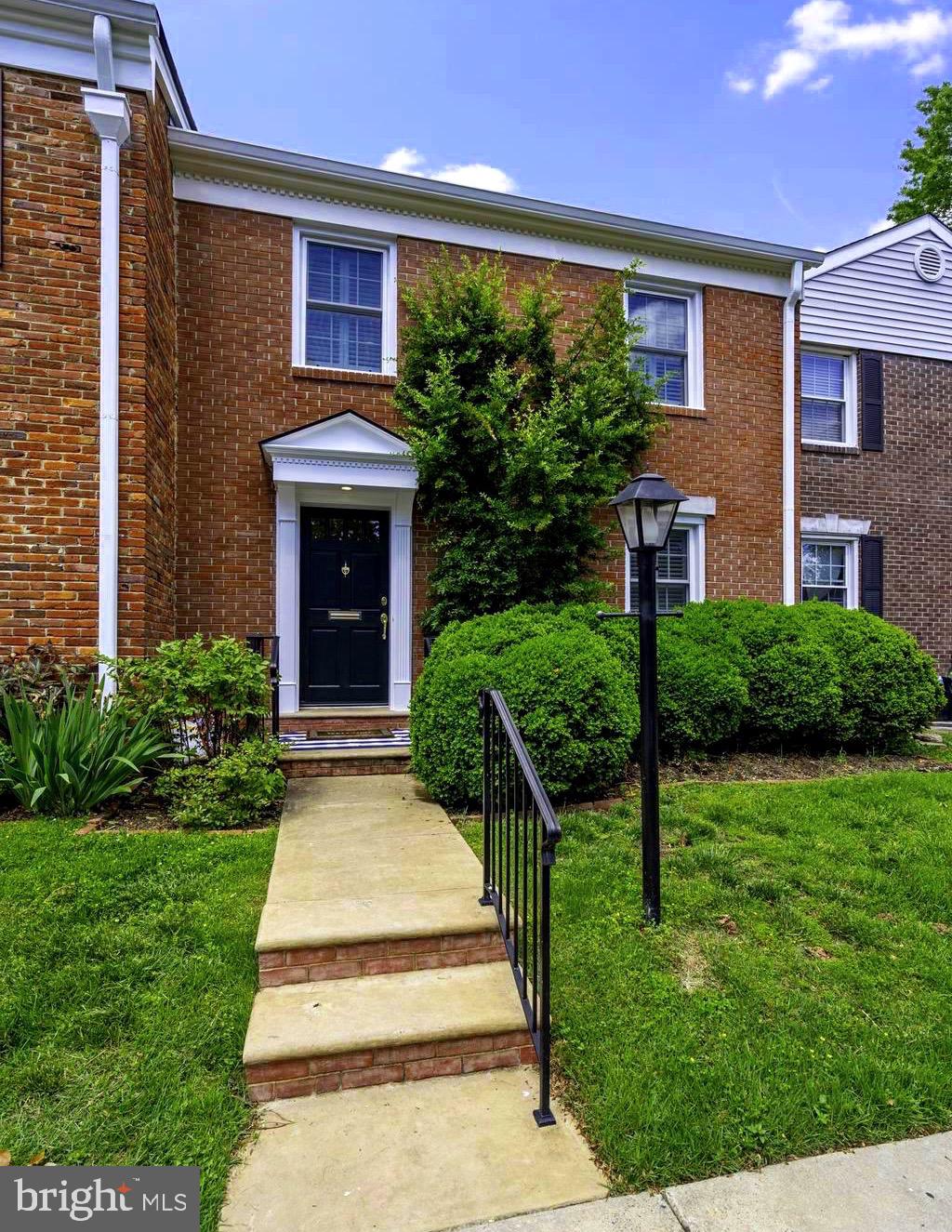 5828 WYOMISSING COURT