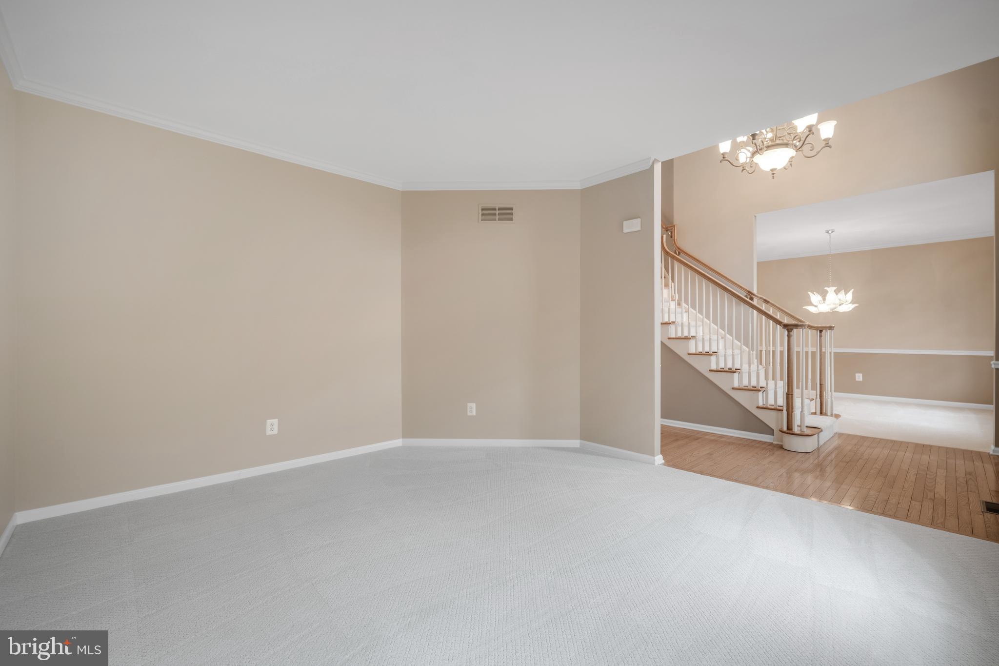 NORTHAMPTON CROSSG - Residential